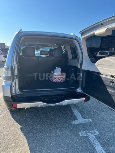 Mitsubishi Pajero 2007, 289,000 km - 3.0 л - Bakı