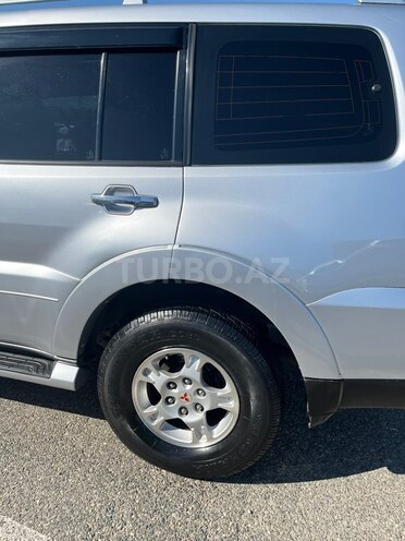 Mitsubishi Pajero 2007, 289,000 km - 3.0 л - Bakı