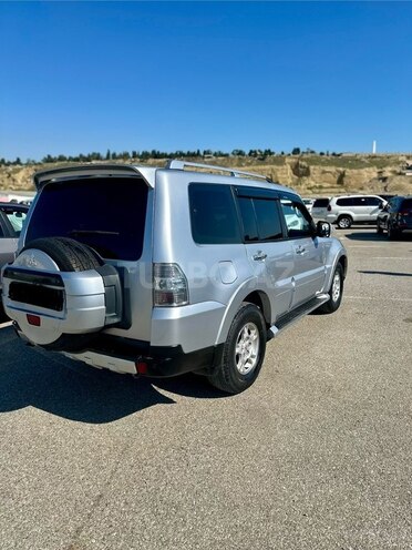 Mitsubishi Pajero 2007, 289,000 km - 3.0 л - Bakı