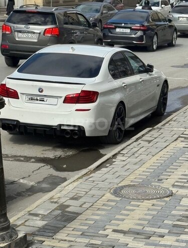 BMW 528 2013, 300,000 km - 2.0 l - Bakı