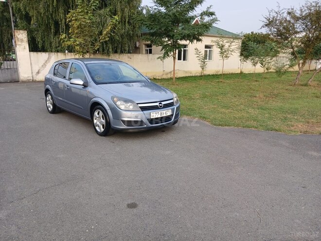 Opel Astra 2006, 230,000 km - 1.4 l - Qax