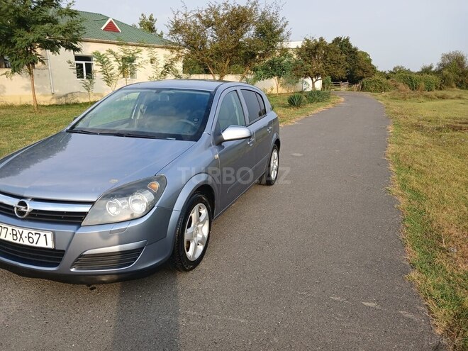 Opel Astra 2006, 230,000 km - 1.4 l - Qax
