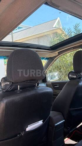 Nissan X-Trail 2004, 285,000 km - 2.2 l - Biləsuvar
