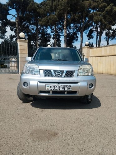Nissan X-Trail 2004, 285,000 km - 2.2 l - Biləsuvar