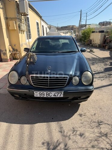 Mercedes E 220 2001, 415,000 km - 2.2 л - Bakı