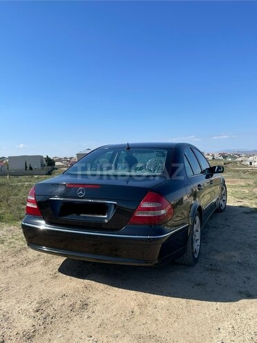 Mercedes E 240 2002, 418,000 km - 2.6 l - Bakı