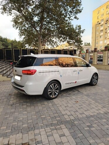Kia Carnival 2015, 187,000 km - 2.2 л - Bakı