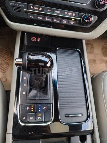 Kia Carnival 2015, 187,000 km - 2.2 л - Bakı