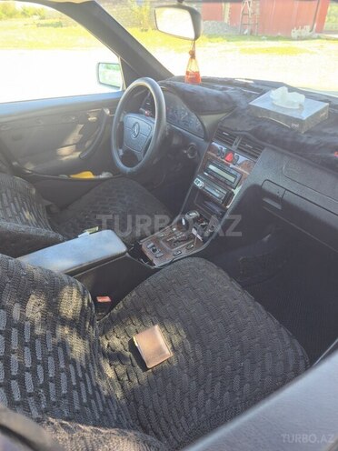 Mercedes C 240 1998, 345,000 km - 2.4 l - Quba