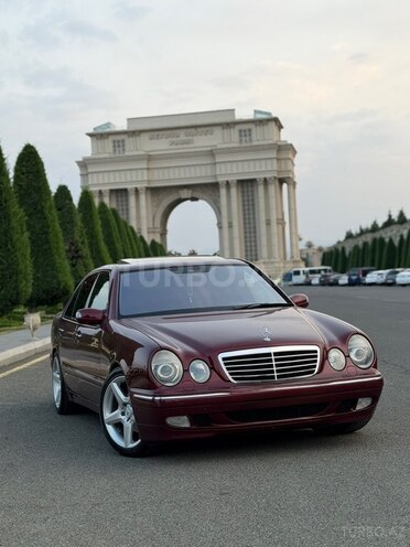 Mercedes E 280 2001, 335,048 km - 2.8 l - Gəncə