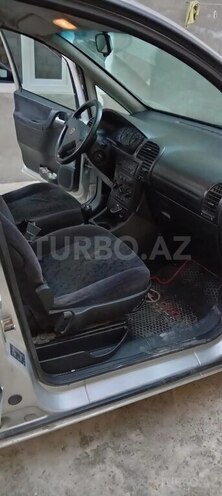 Opel Zafira 1999, 350,000 km - 1.8 л - Quba