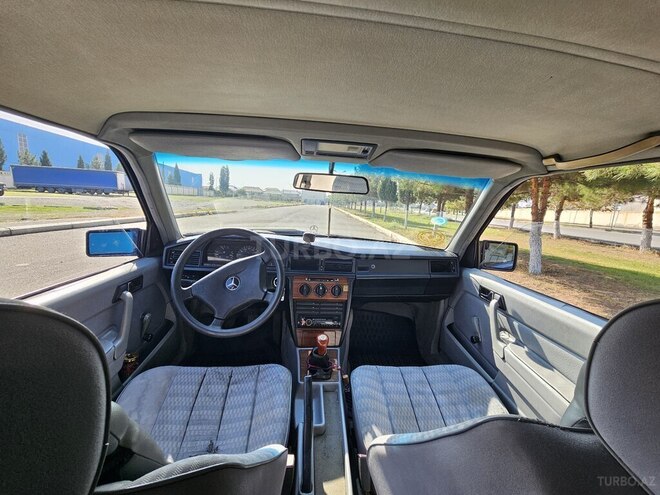 Mercedes 190 1991, 2,500,000 km - 1.8 л - Gəncə
