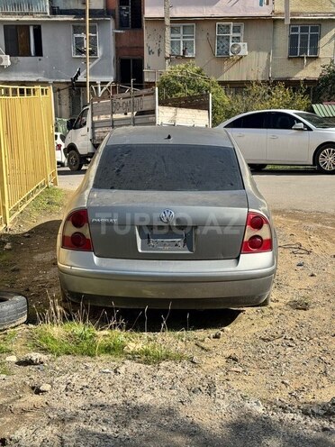 Volkswagen Passat 2003, 300,000 km - 1.8 л - Bakı