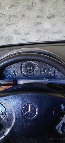 Mercedes E 220 2005, 370,000 km - 2.2 l - Oğuz