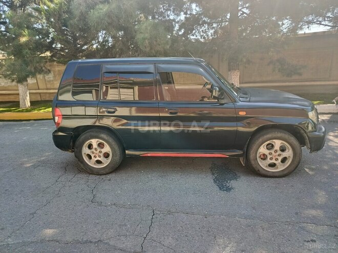 Mitsubishi Pajero io 2003, 330,000 km - 2.0 l - Bakı