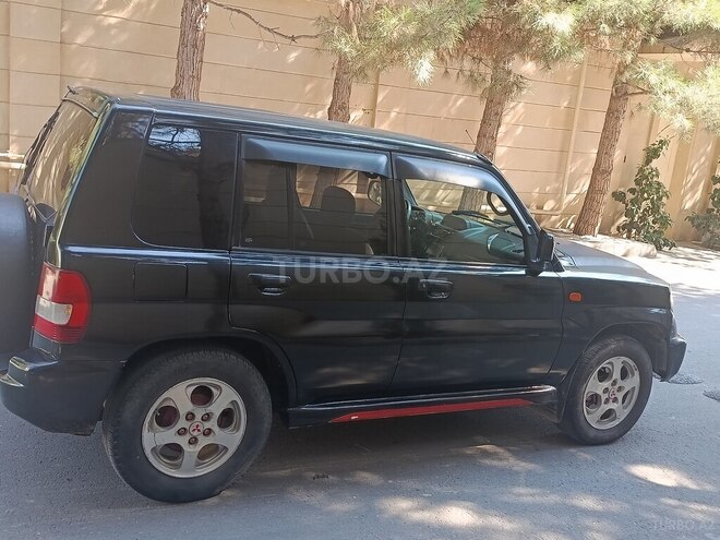 Mitsubishi Pajero io 2003, 330,000 km - 2.0 l - Bakı