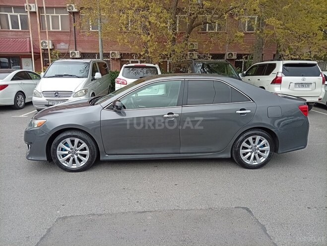 Toyota Camry 2014, 141,622 km - 2.5 l - Bakı