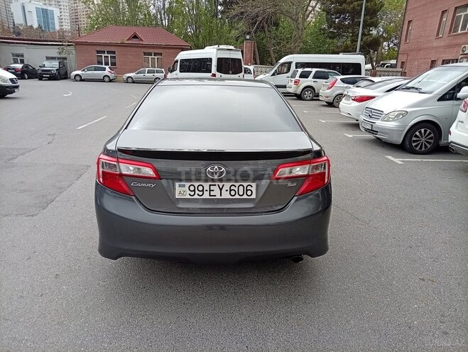Toyota Camry 2014, 141,622 km - 2.5 l - Bakı