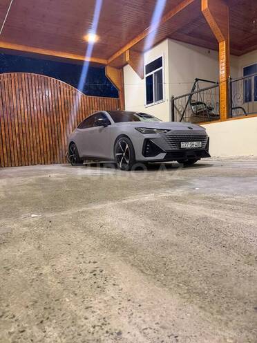 Changan Uni-V 2024, 69,800 km - 1.5 l - Ucar