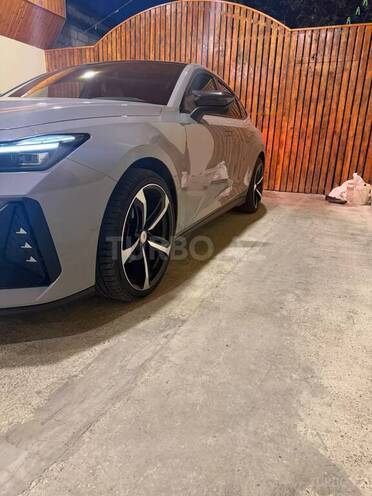 Changan Uni-V 2024, 69,800 km - 1.5 l - Ucar