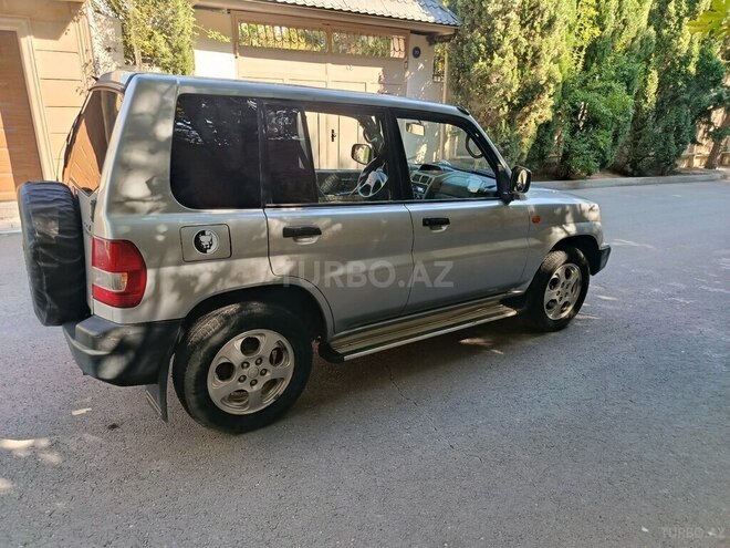 Mitsubishi Pajero io 1999, 330,000 km - 1.8 l - Bakı