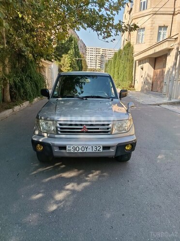 Mitsubishi Pajero io 1999, 330,000 km - 1.8 l - Bakı