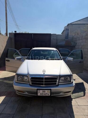 Mercedes C 200 1999, 191,810 km - 2.0 л - Sumqayıt