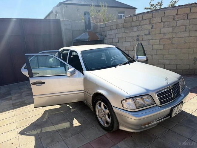 Mercedes C 200 1999, 191,810 km - 2.0 л - Sumqayıt
