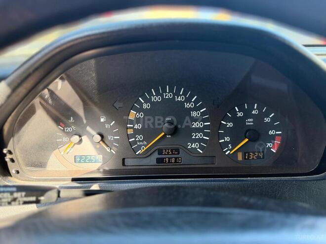 Mercedes C 200 1999, 191,810 km - 2.0 л - Sumqayıt
