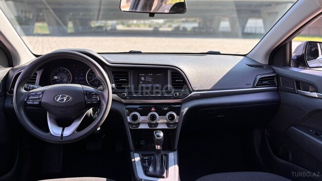 Hyundai Elantra 2018, 225,308 km - 2.0 l - Bakı