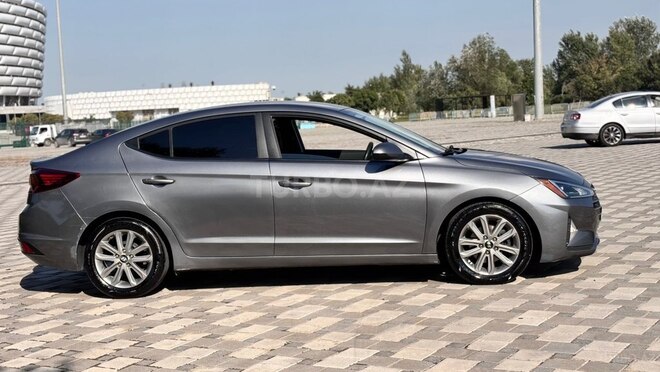 Hyundai Elantra 2018, 225,308 km - 2.0 l - Bakı