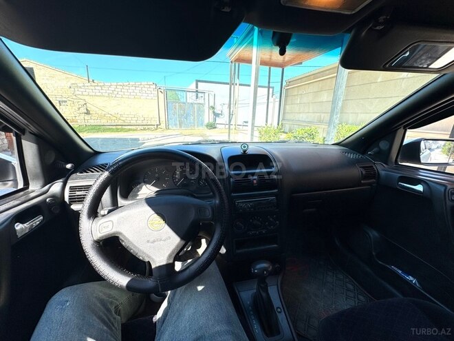 Opel Astra 1998, 300,000 km - 2.0 l - Bakı