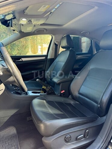 Volkswagen Passat (North America) 2013, 220,000 km - 2.5 л - Bakı