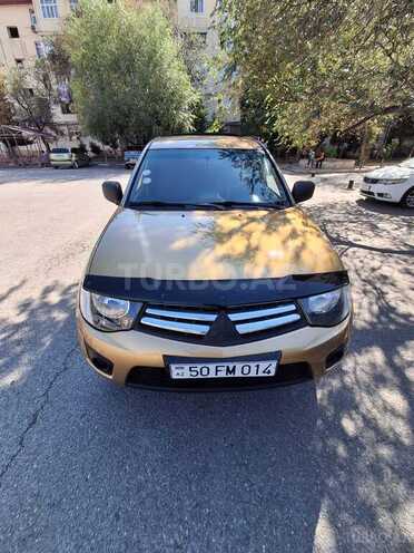Mitsubishi L200 2011, 267,000 km - 2.5 л - Sumqayıt