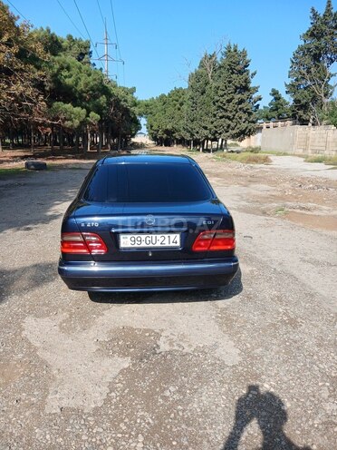 Mercedes E 270 2001, 340,000 km - 2.7 л - Sumqayıt