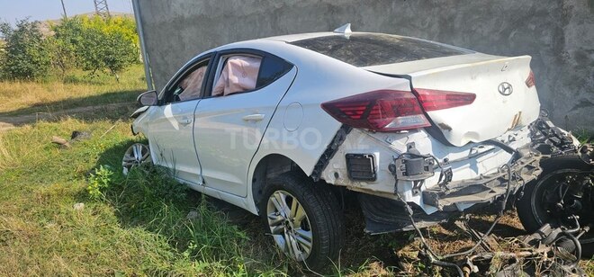 Hyundai Elantra 2020, 98,000 km - 1.6 l - Gəncə
