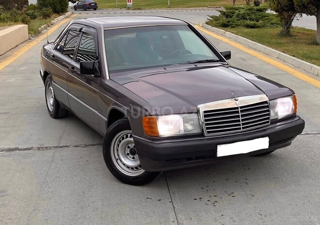 Mercedes 190 1990, 275,000 km - 2.0 l - Bakı