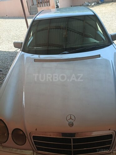 Mercedes E 220 1996, 350,000 km - 2.2 л - Ağstafa