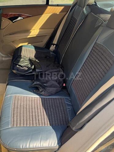 Mercedes E 240 2002, 330,000 km - 2.6 l - Saatlı