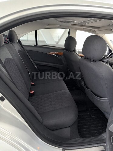 Mercedes E 220 2006, 542,000 km - 2.2 л - Bakı
