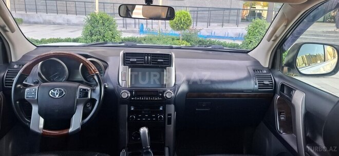 Toyota Land Cruiser Prado 2012, 185,000 km - 2.7 l - Yevlax