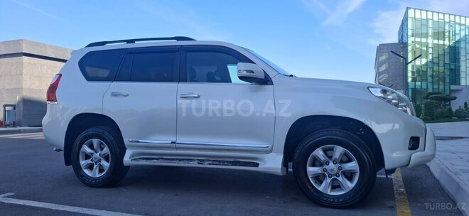 Toyota Land Cruiser Prado 2012, 185,000 km - 2.7 l - Yevlax