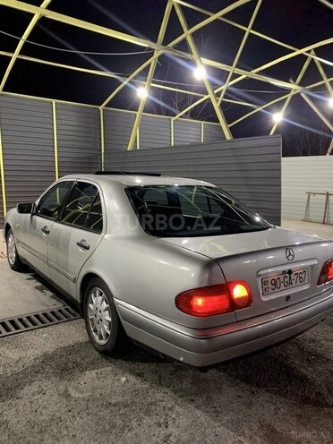 Mercedes E 230 1997, 430,000 km - 2.3 l - Bakı