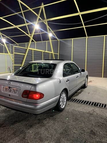 Mercedes E 230 1997, 430,000 km - 2.3 l - Bakı