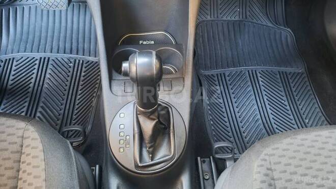 Skoda Fabia 2013, 210,207 km - 1.6 л - Bakı