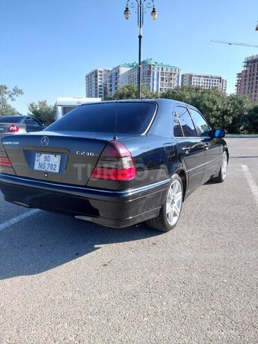 Mercedes C 230 1999, 236,000 km - 2.3 l - Bakı
