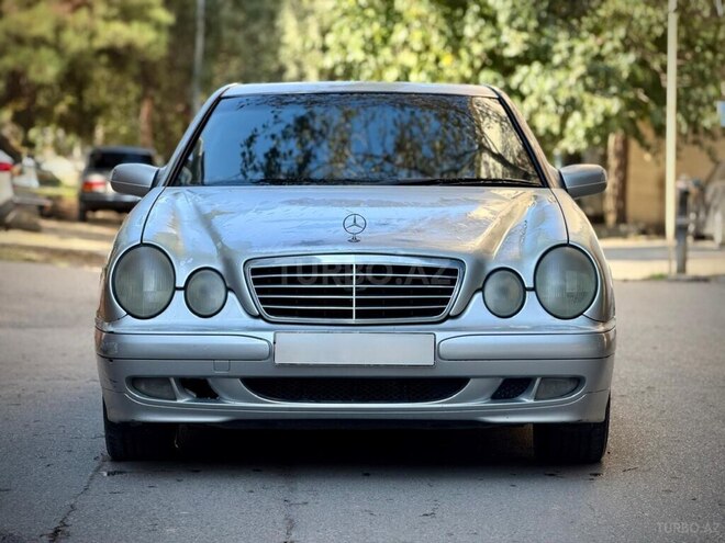 Mercedes E 220 1999, 220,000 km - 2.2 l - Bakı