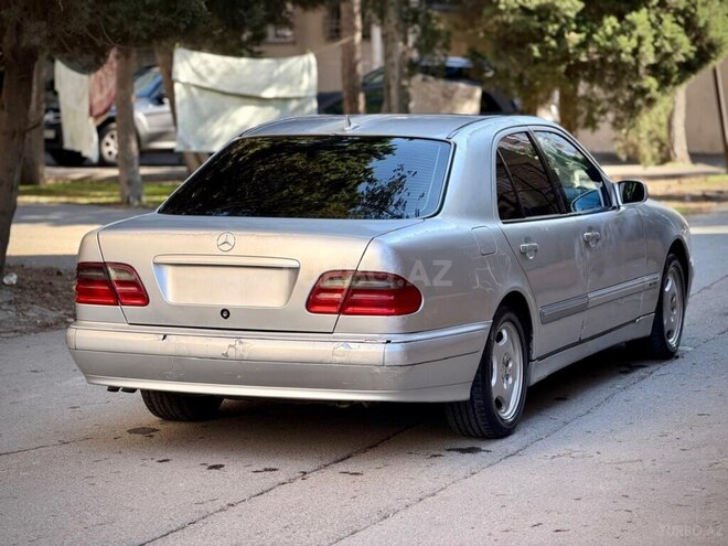 Mercedes E 220 1999, 220,000 km - 2.2 l - Bakı