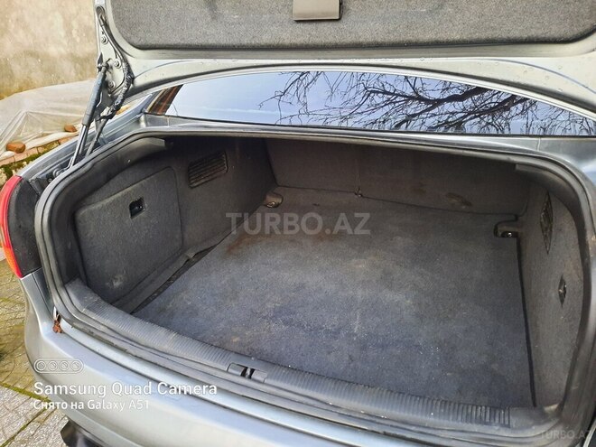 Audi A6 2001, 348,000 km - 2.4 л - Bakı