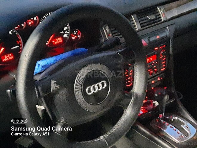 Audi A6 2001, 348,000 km - 2.4 л - Bakı